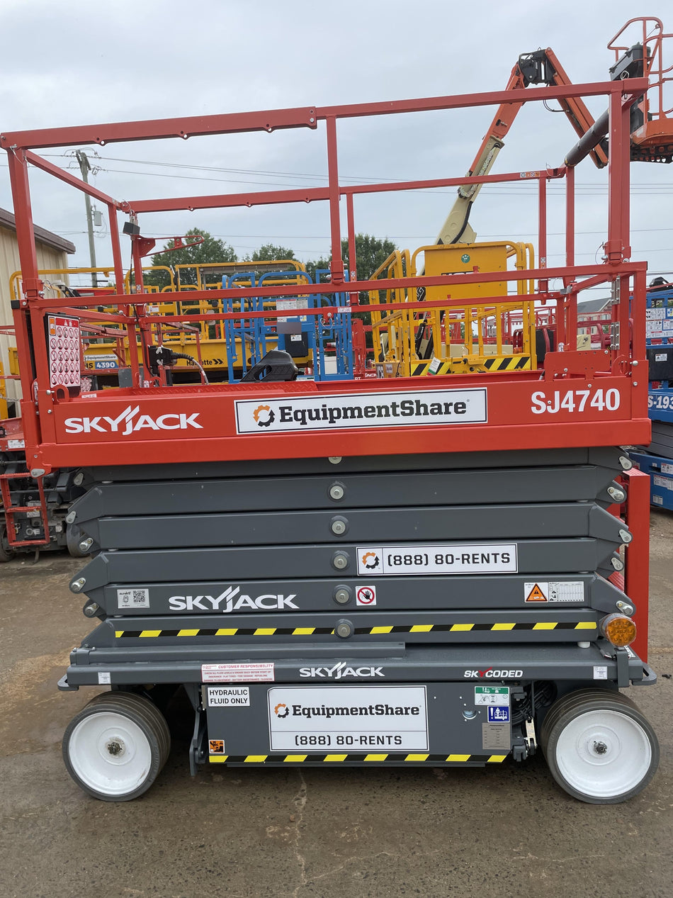 2023 SKYJACK SJ4740