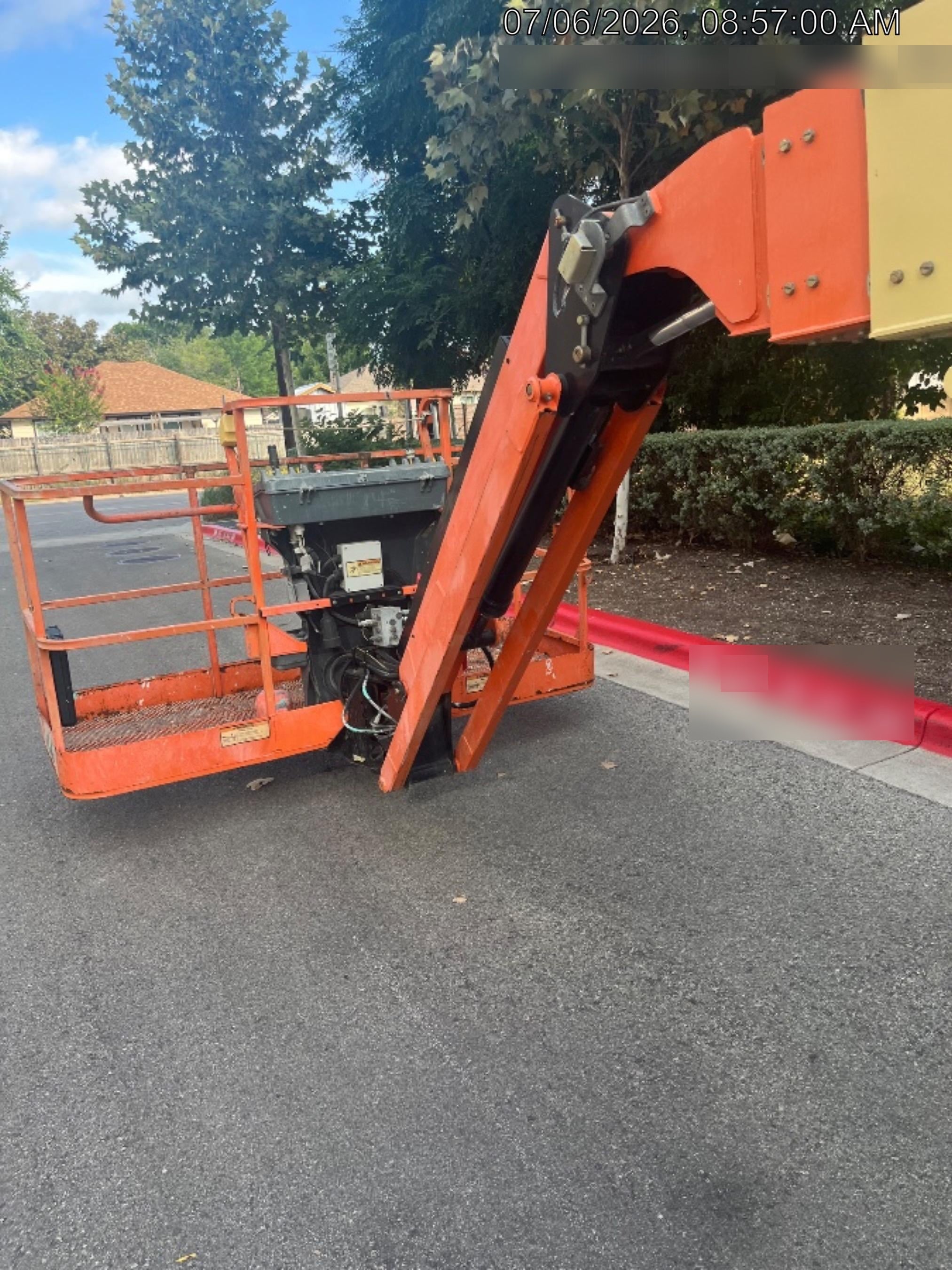 2021 JLG 660SJ