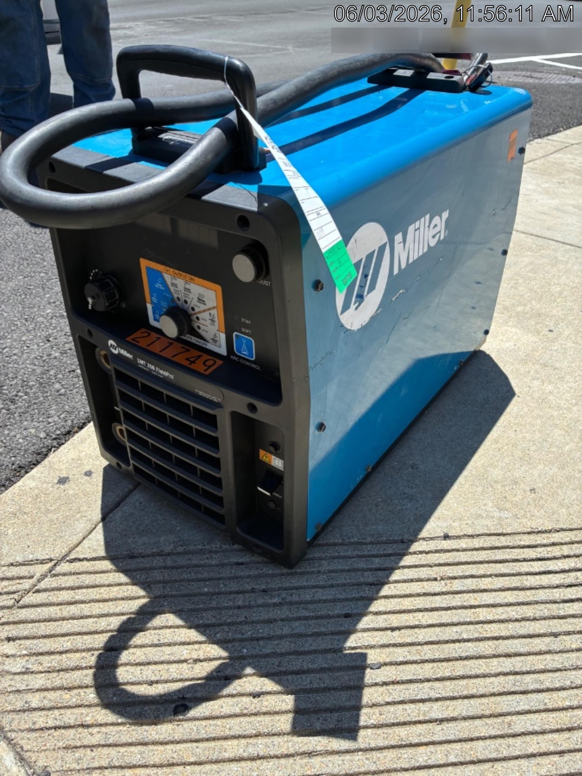 2021 MILLER ELECTRIC XMT 350