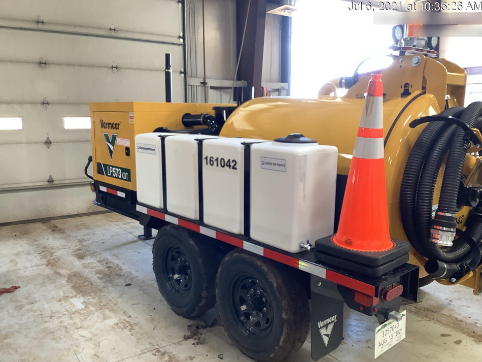 2021 Vac-Tron LP573XDT T4 Koehler Diesel Engine, 500 Gallon Debris Tank, x2 100 Gallon Water Tanks
