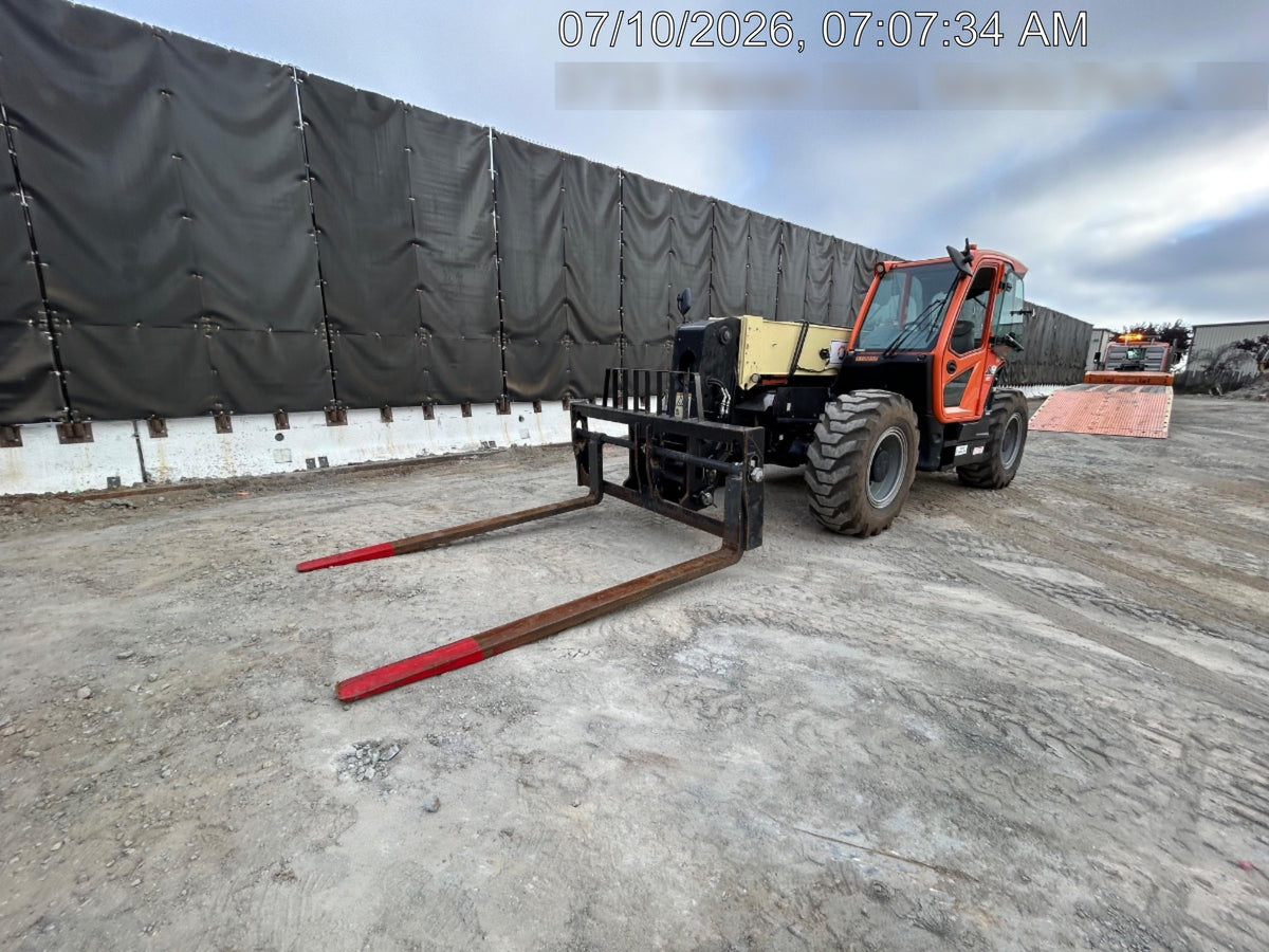 2021 JLG 1732