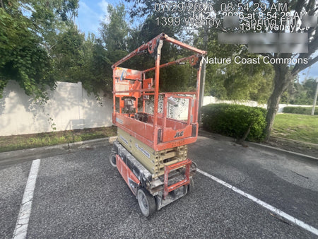 2022 JLG ES1932