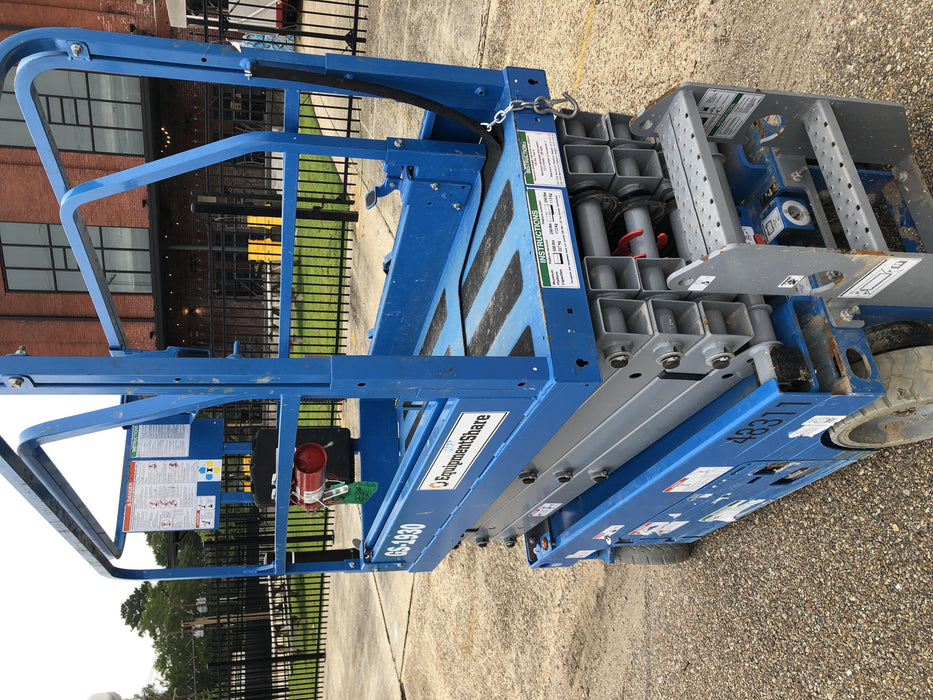 2019 Genie GS-1930 Fixed Rails with Chain Entry