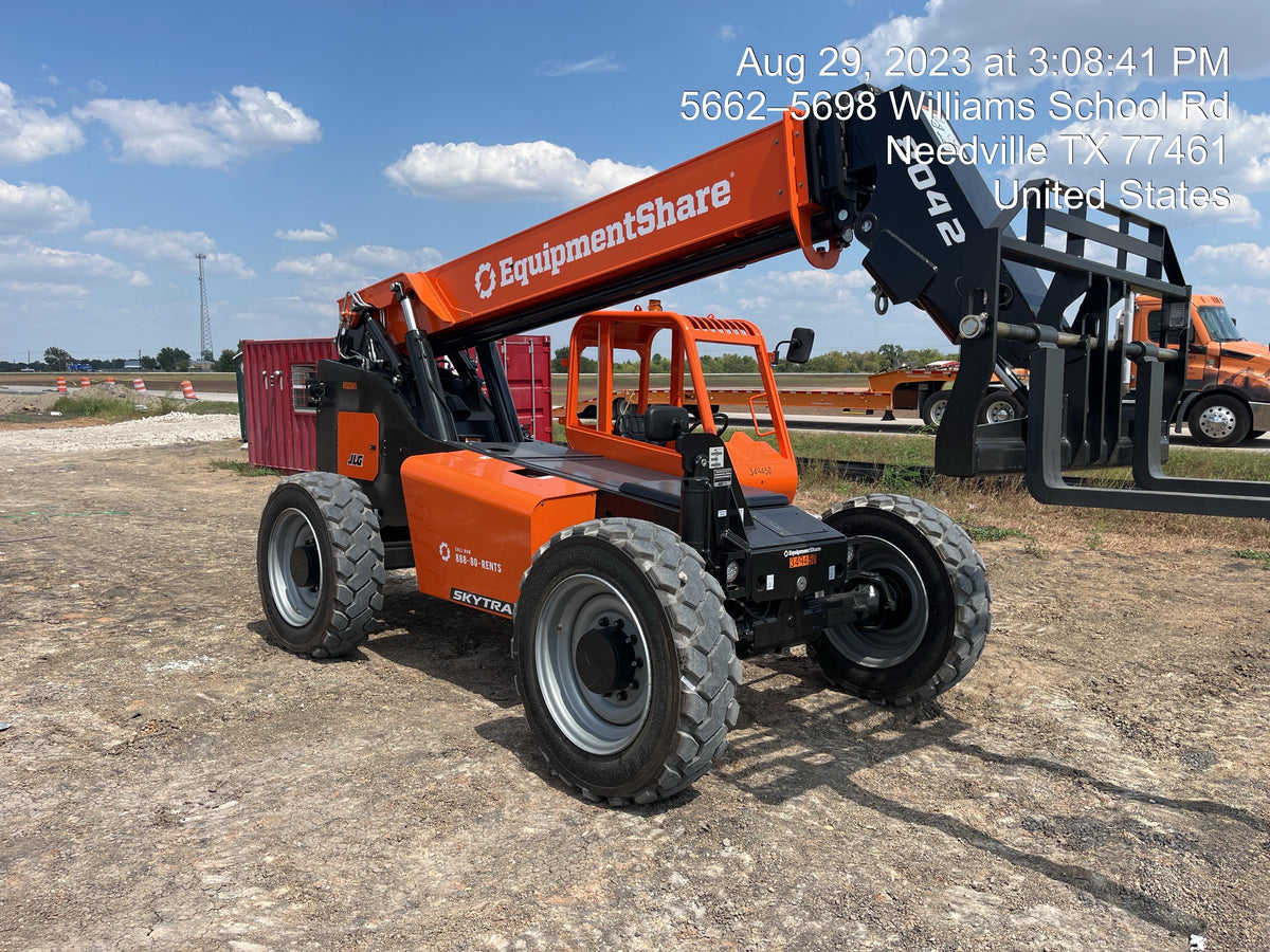 2023 SKYTRAK 8042