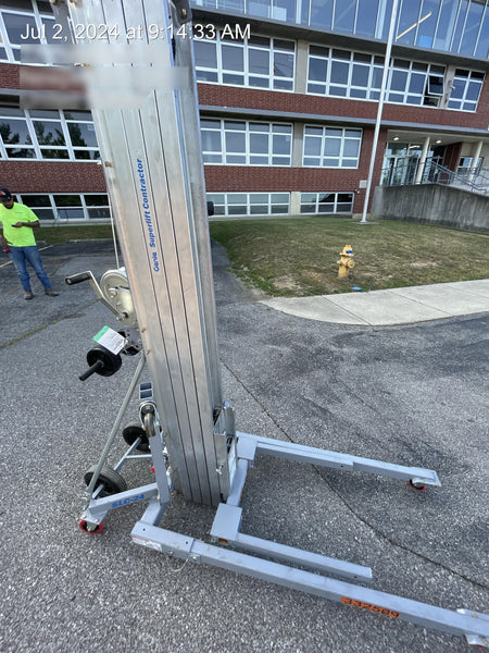 2023 GENIE SLC-24