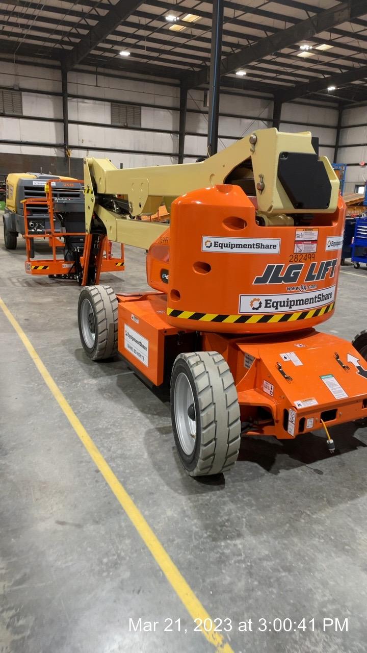 2022 JLG E450AJ