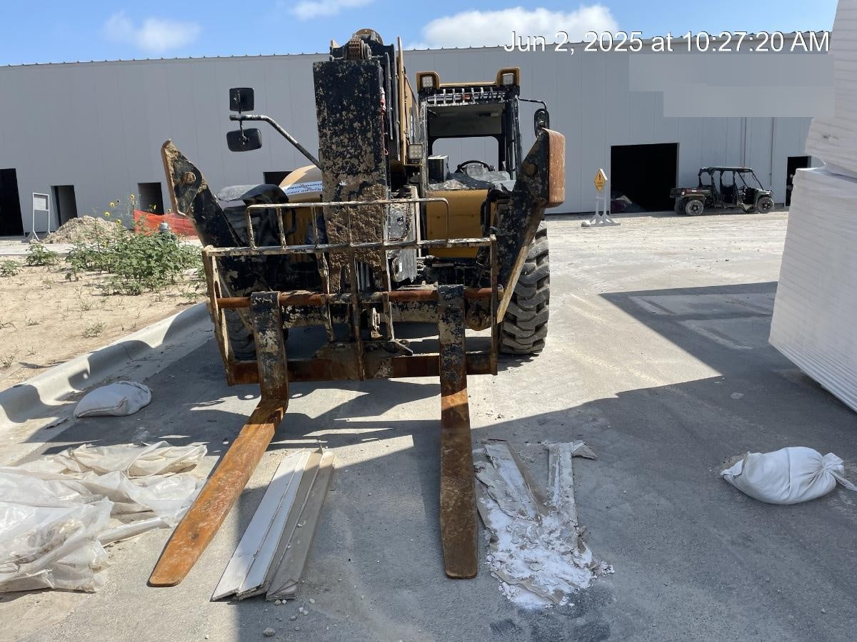 2023 SANY STH1056