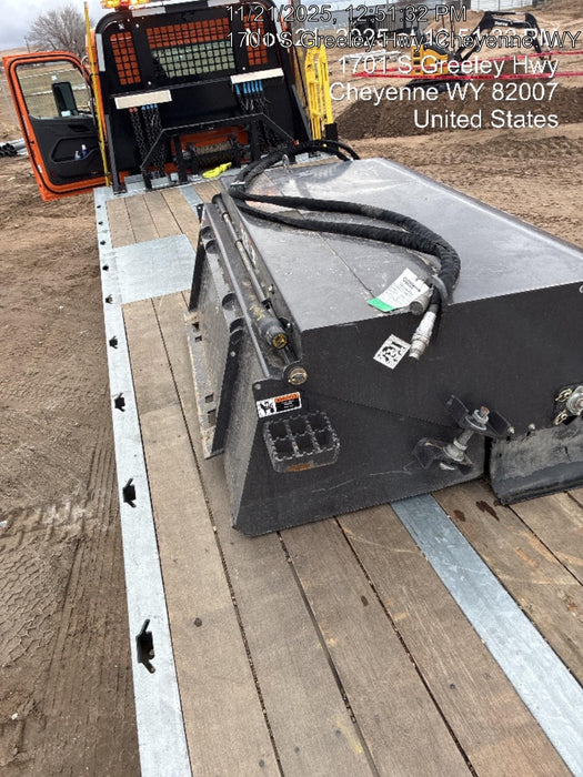 2025 PALADIN Sweepster SB72