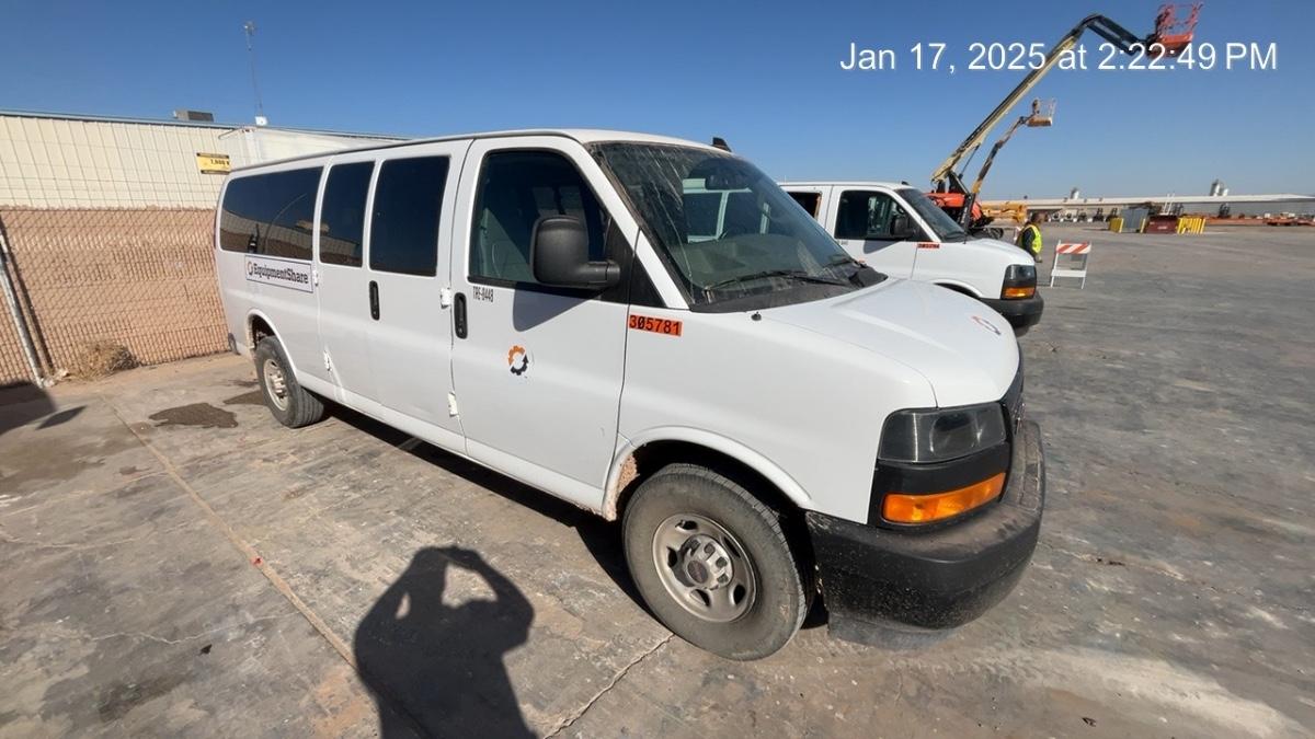 2023 GMC Savana 3500