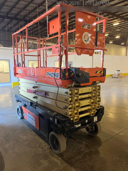 2023 JLG R4045