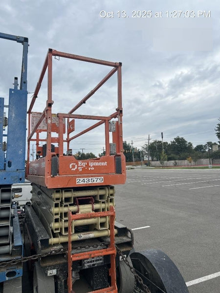 2022 JLG ES2632