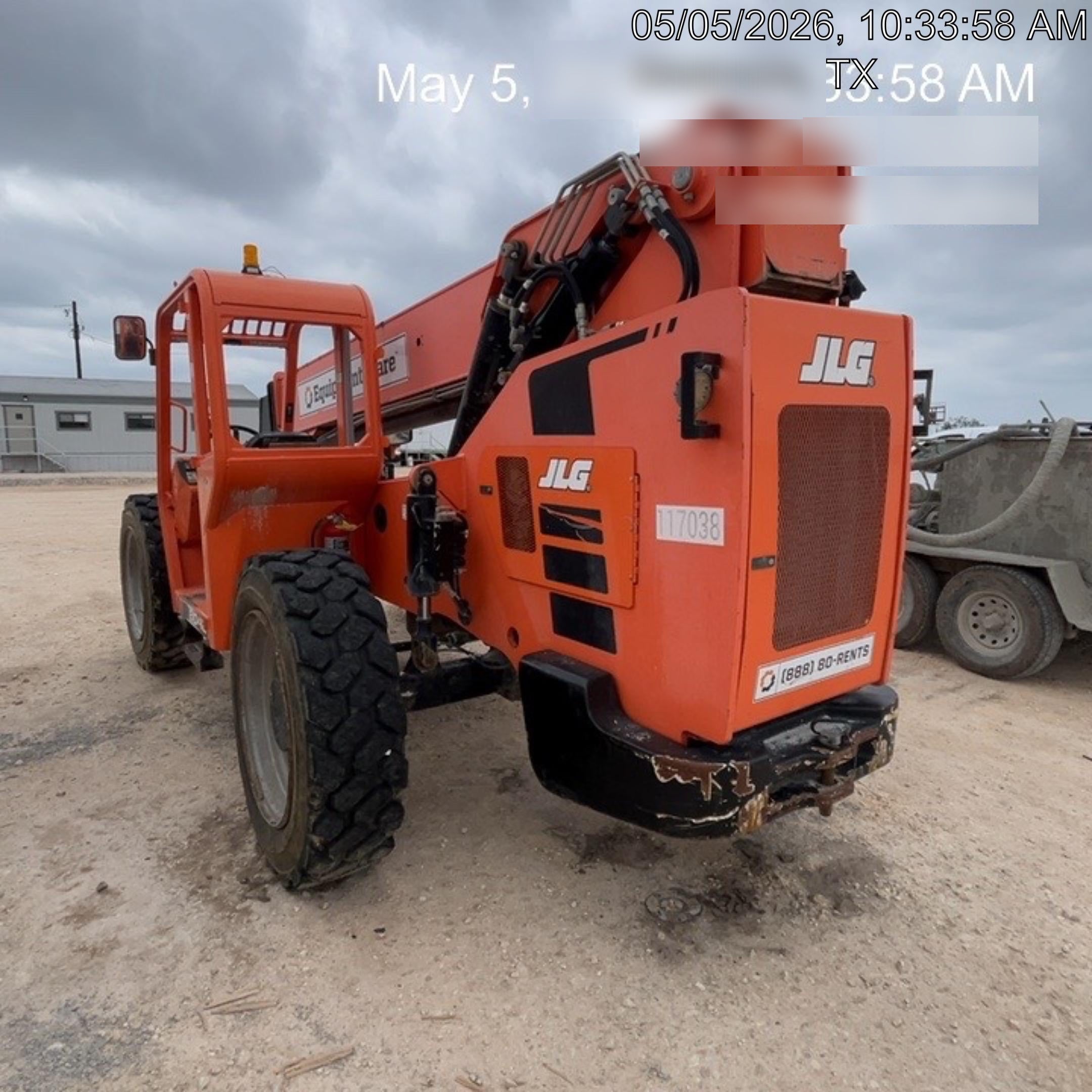 2020 SKYTRAK 8042