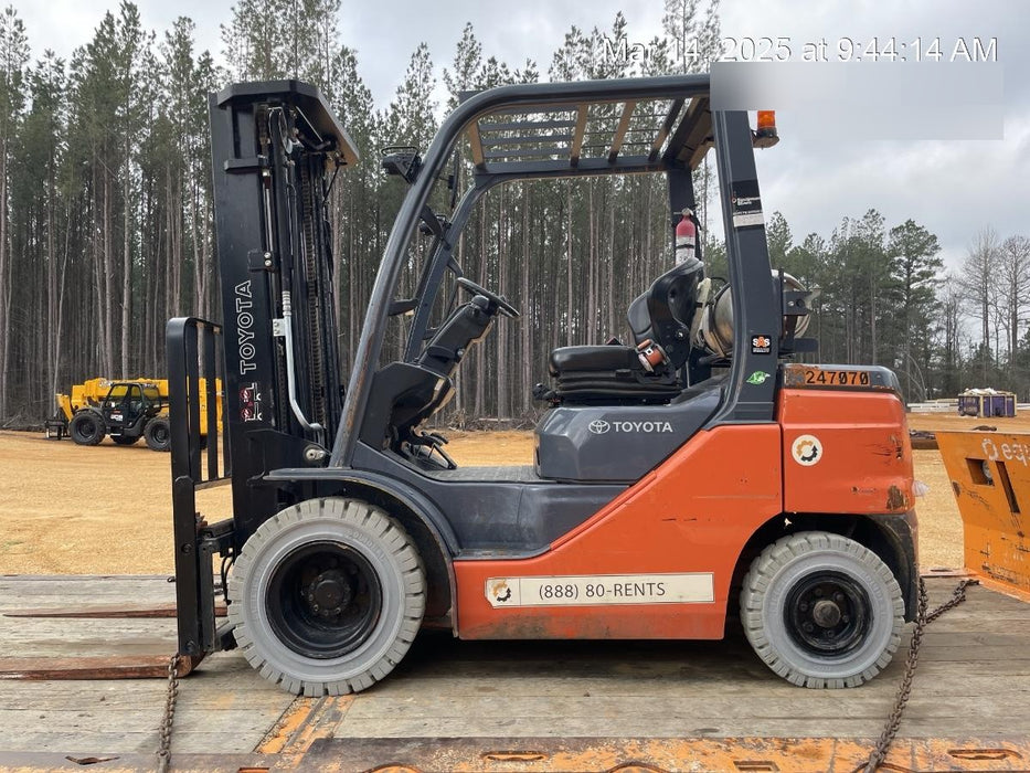 2022 TOYOTA 50-8FGU25