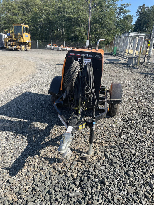 2021 Lincoln Electric Vantage 322 Vantage 322 Ready Pak 3 w/ Decals, ORANGE (includes trailer, cable rack, fender light kit) NO Telematics