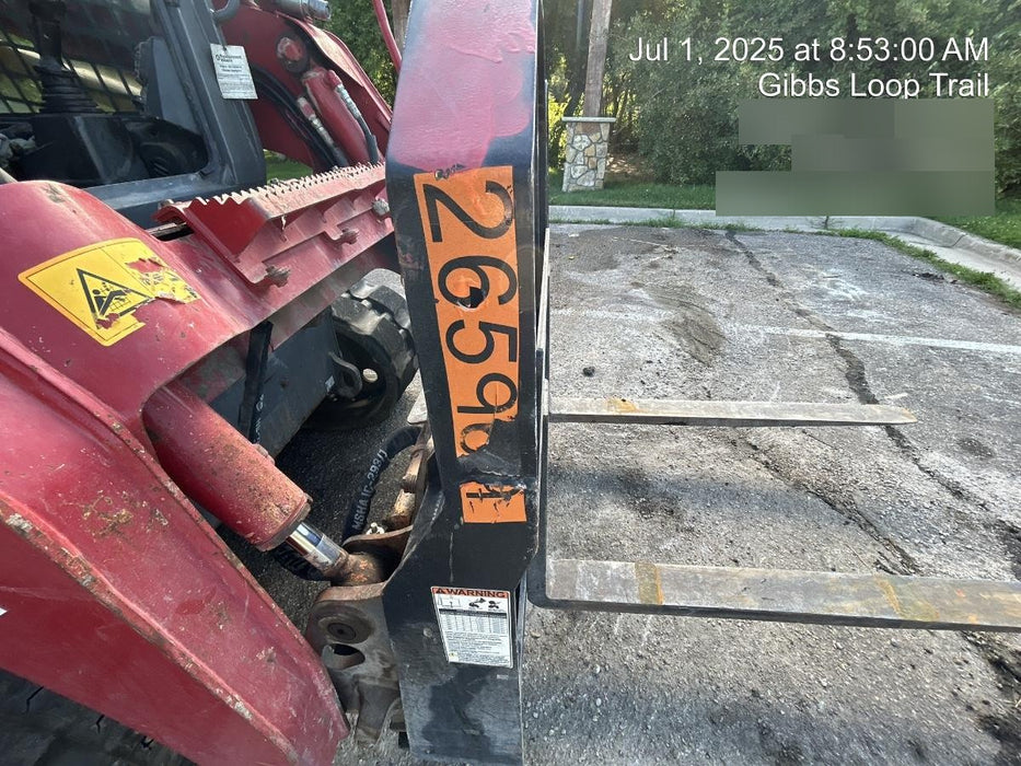 2021 TAKEUCHI 48" Pallet Forks - Takeuchi