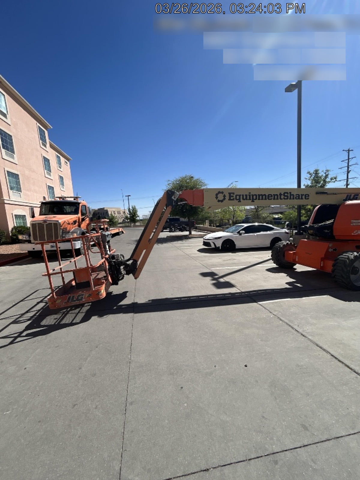 2023 JLG 660SJ