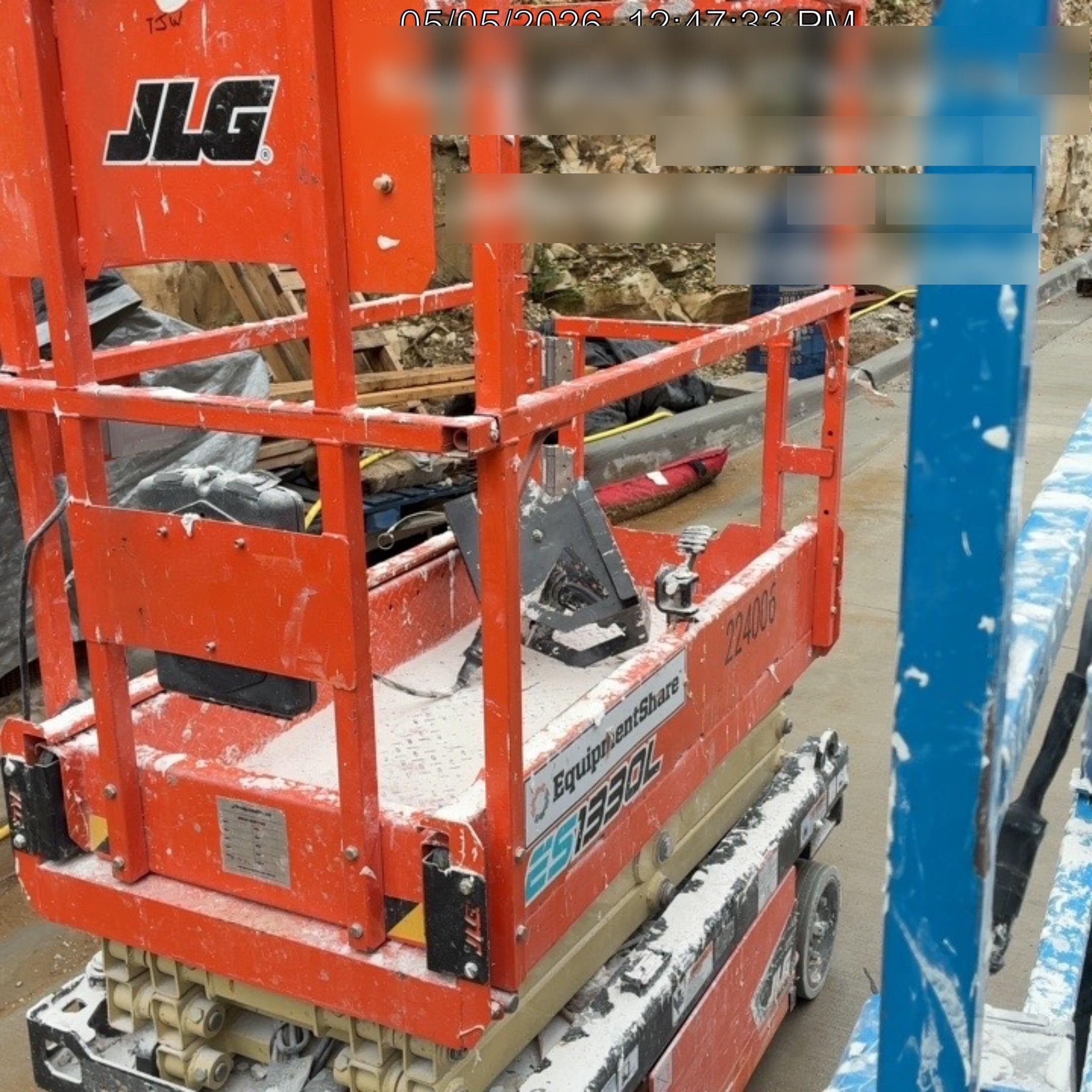 2022 JLG ES1330L
