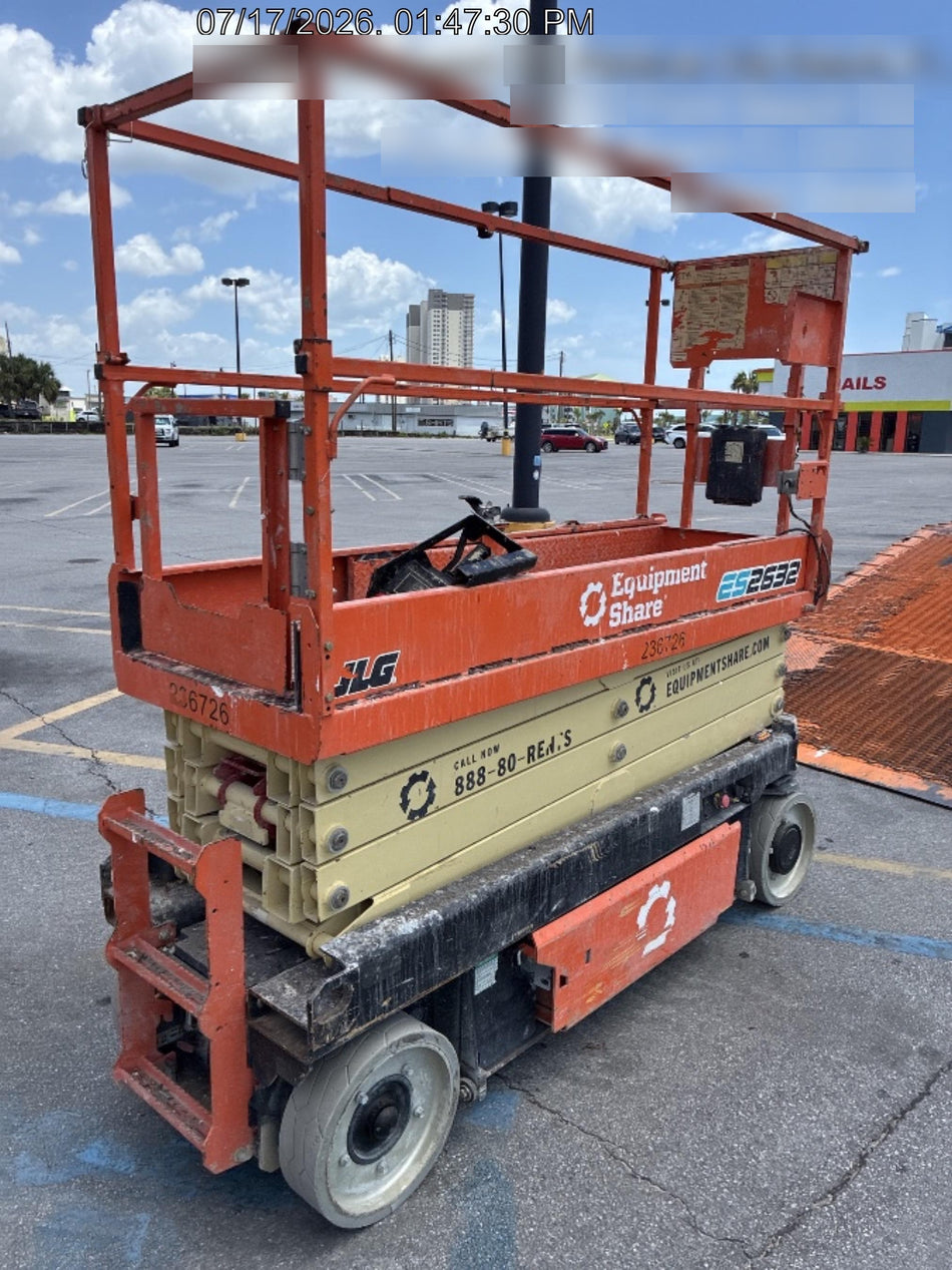 2022 JLG ES2632
