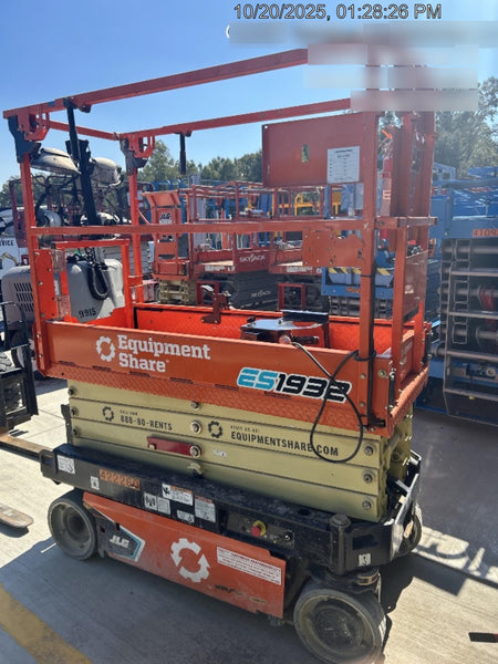 2024 JLG ES1932