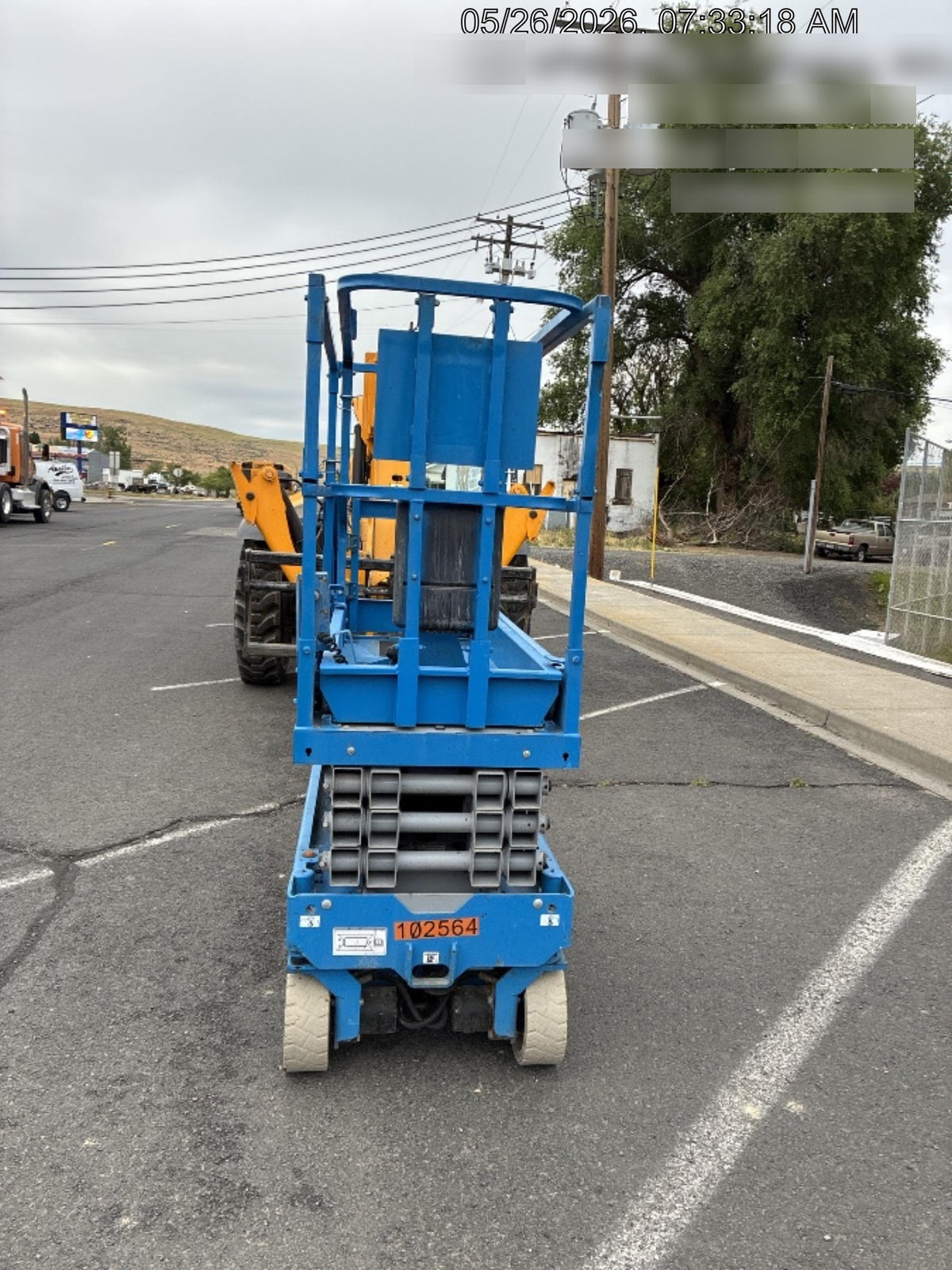 2020 Genie GS-1930 Solid Non Marking Tires, Beacon, Folding rails with half height swing gate, 800W Inverter