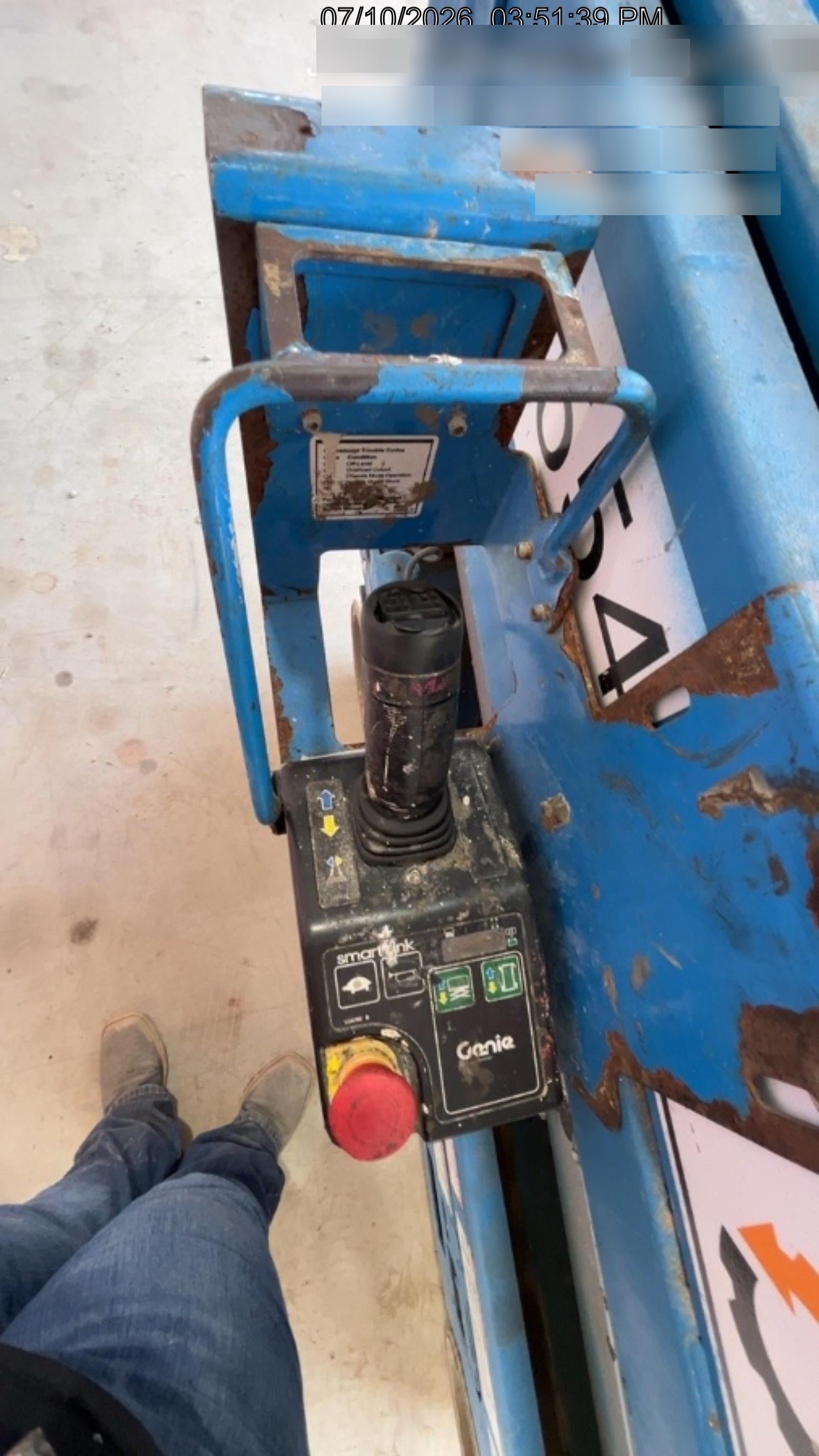 2017 Genie GS-1930 Genie GS-1930 Lift w/Fixed Rail and Chain Entry