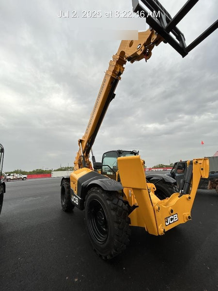 2025 JCB 512-56