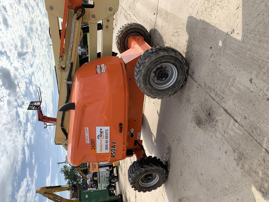 2019 JLG 450AJ