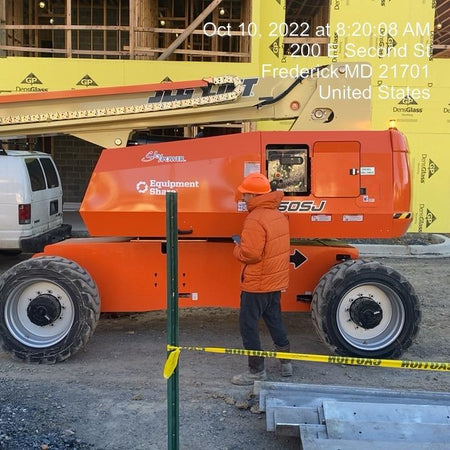 2022 JLG 860SJ