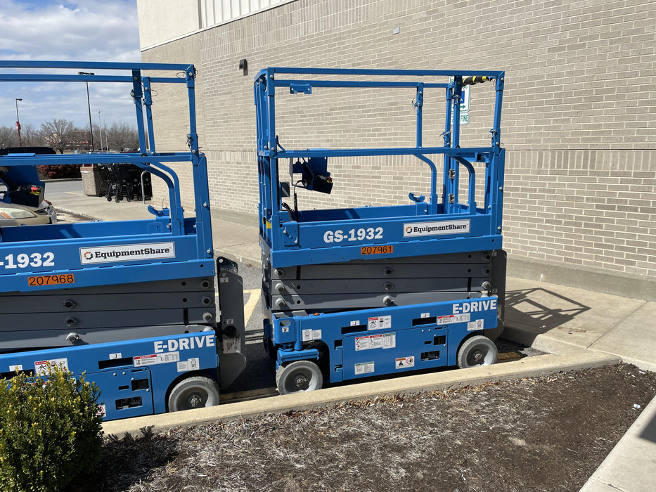 2021 KOMATSU FG25T-16