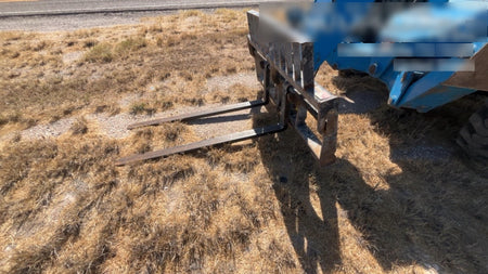 2016 Genie GTH-1056 Genie GTH1056, Solid Tires, 60" carriage, Open ROPS