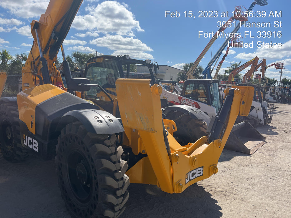 2023 JCB 510-56