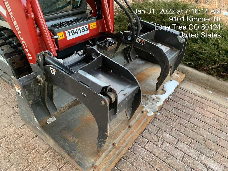 2018 PALADIN 76" Scrap Grapple Bucket - Paladin