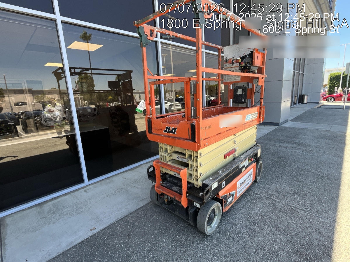2022 JLG ES1932