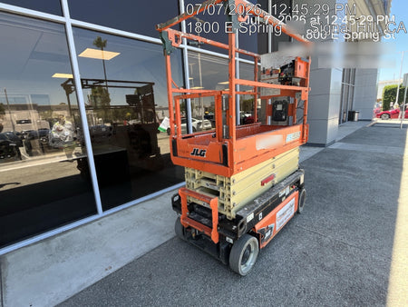 2022 JLG ES1932
