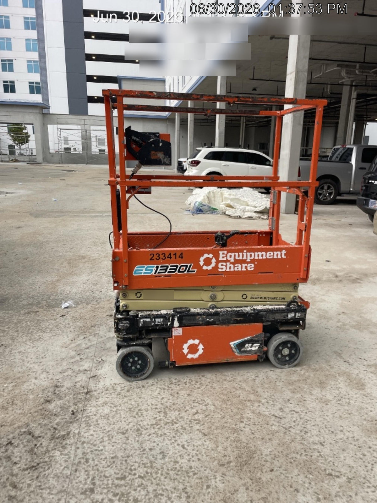 2022 JLG ES1330L