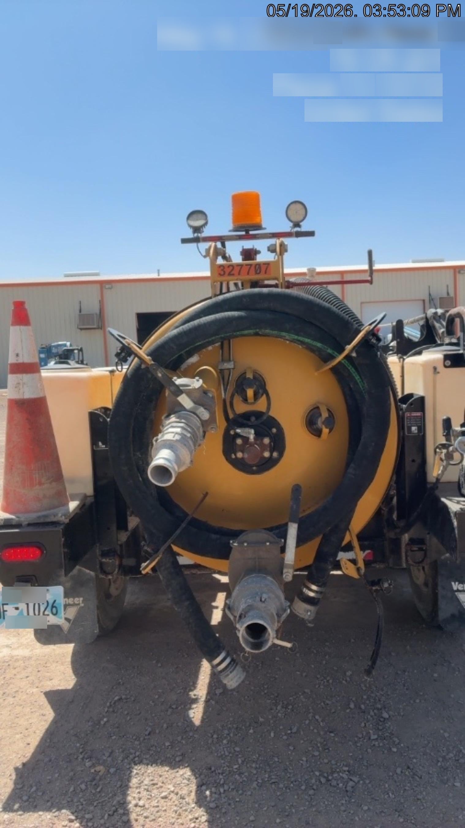 2023 VAC-TRON LP573XDT