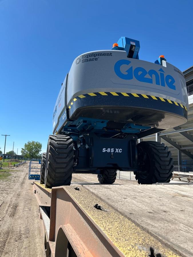 2025 GENIE S-85 XC