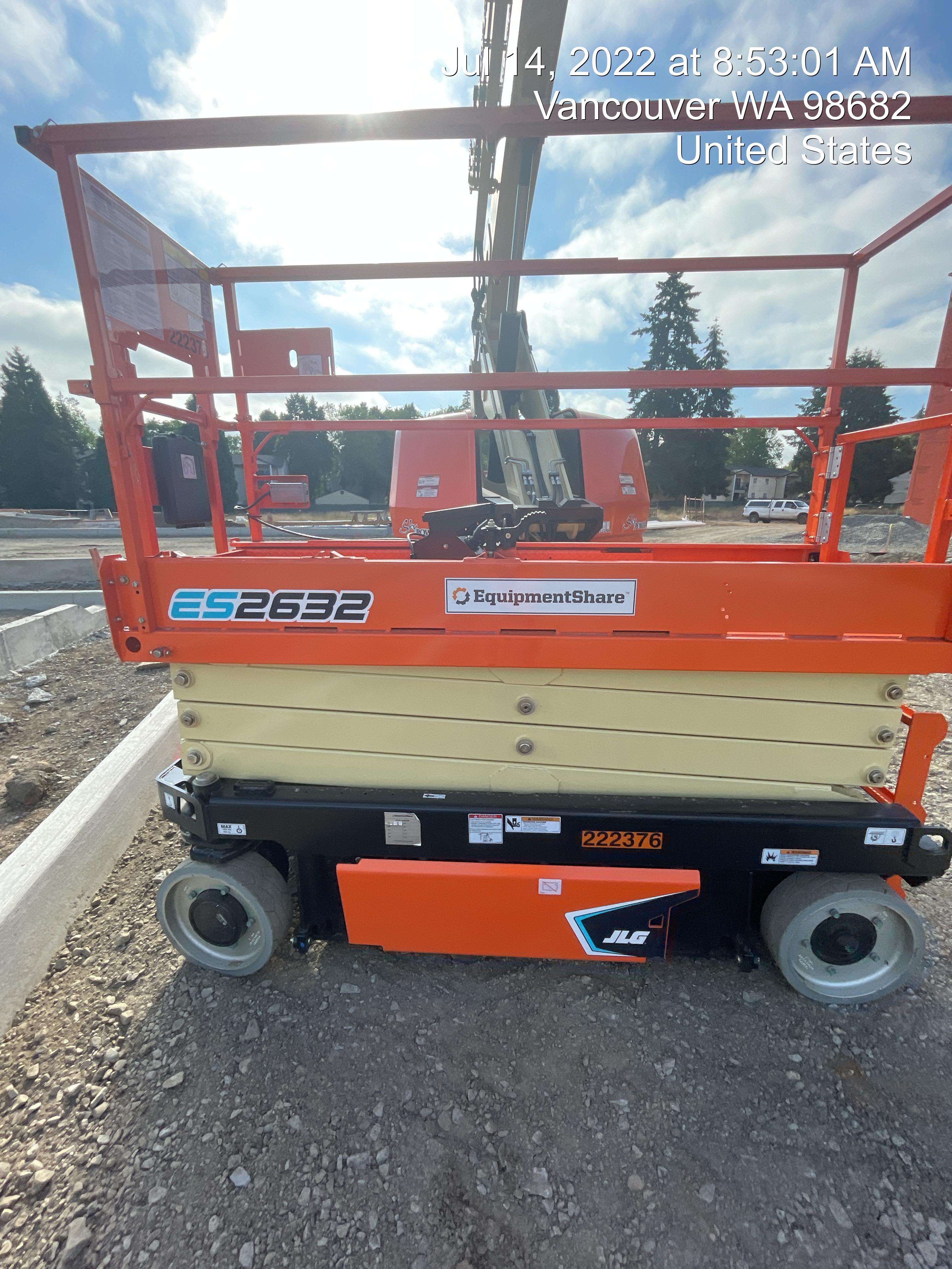 2022 JLG ES2632