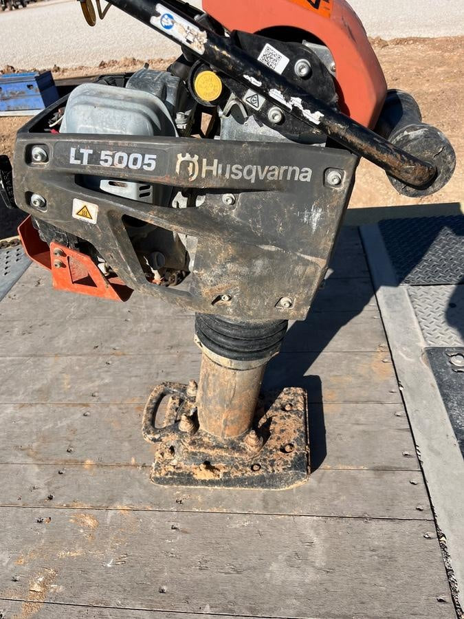 2024 HUSQVARNA LT5005
