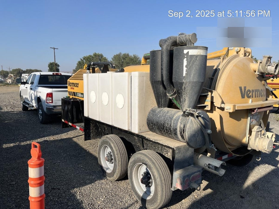 2021 Vac-Tron LP573SDT T4 Koehler Diesel Engine, 500 Gallon Debris Tank, x2 100 Gallon Water Tanks