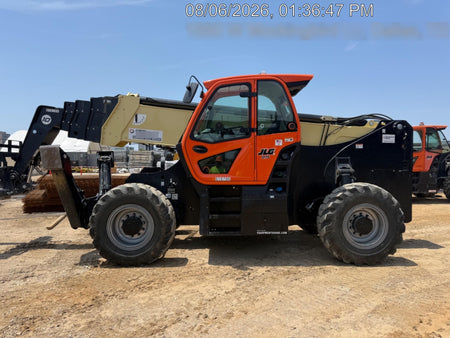 2025 JLG 1075