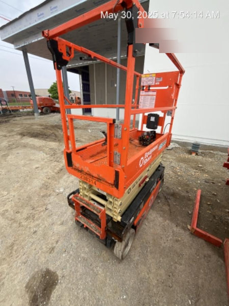 2022 JLG ES1932