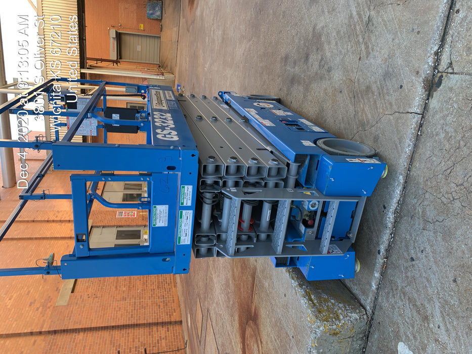 2020 Genie GS-3232 Standard, Folding half height swing gate, 800W Inverter