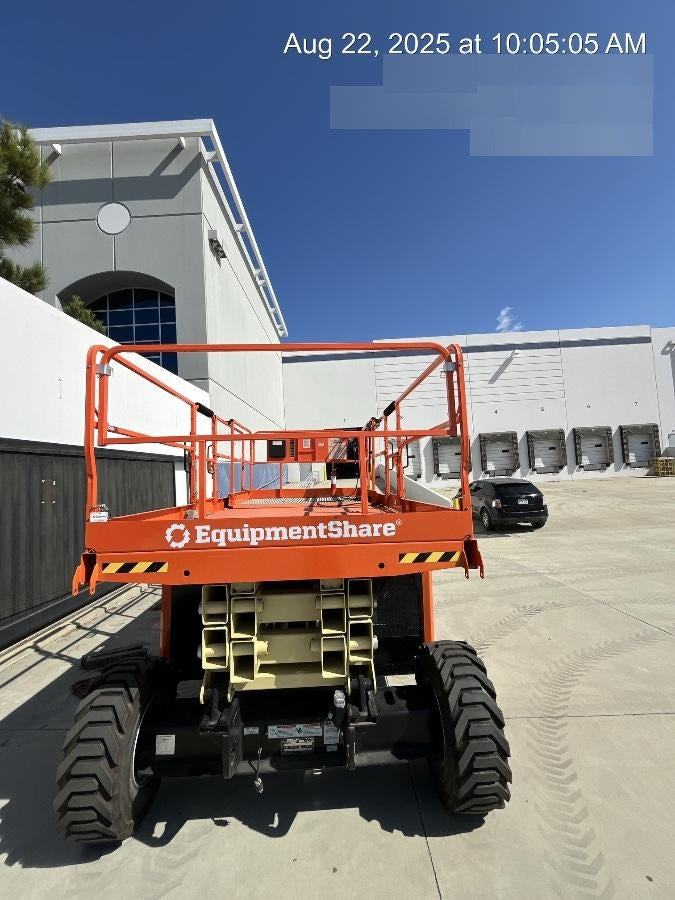 2025 JLG RT3394