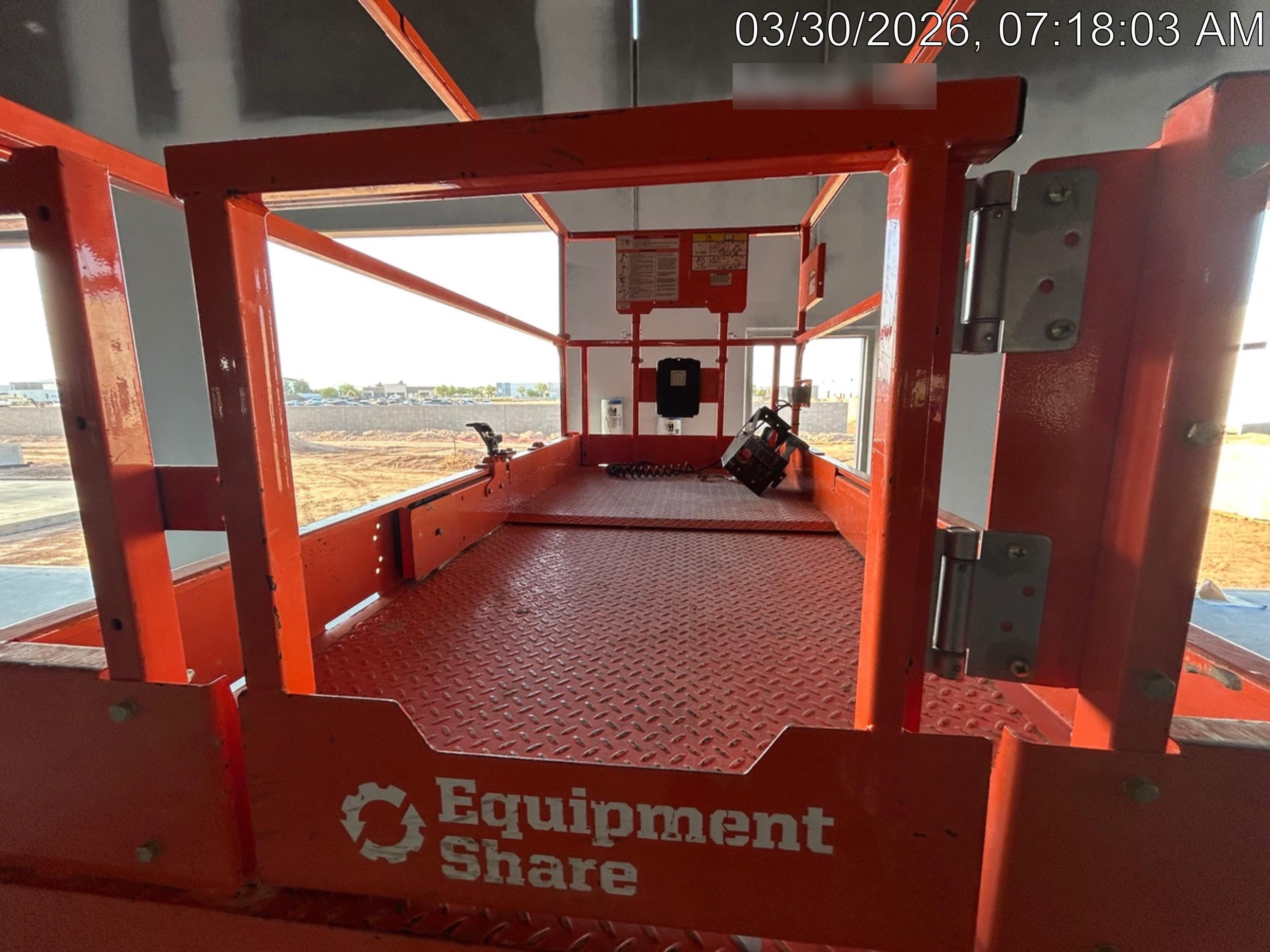 2022 JLG ES3246