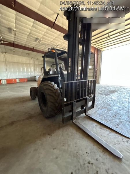 2023 CASE 588H
