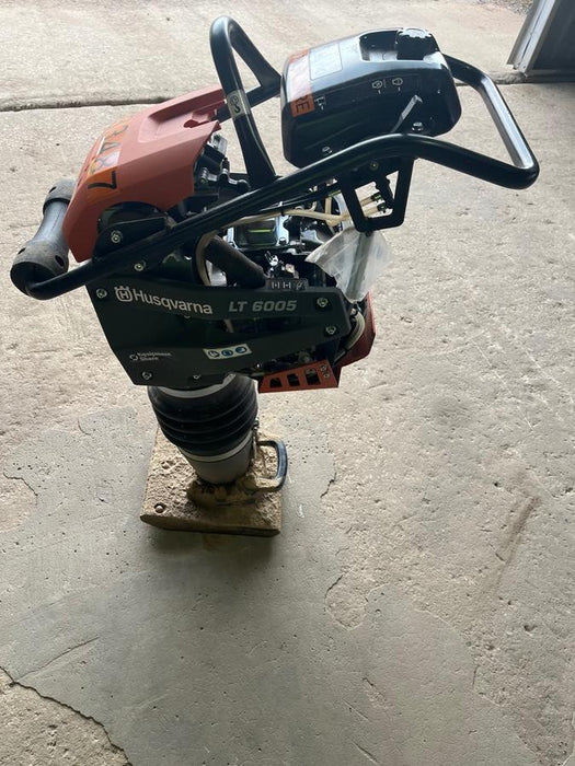 2024 HUSQVARNA LT6005