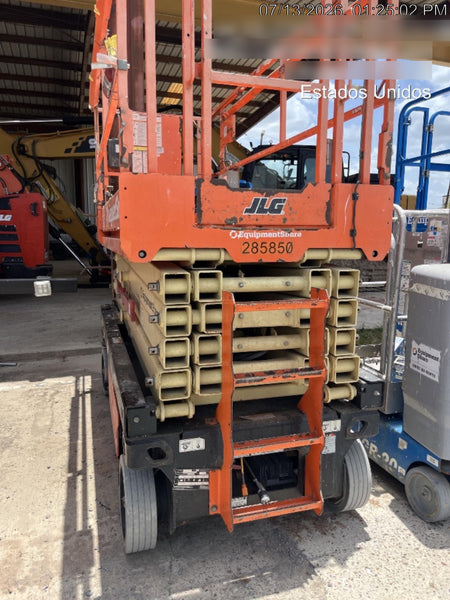 2022 JLG R4045