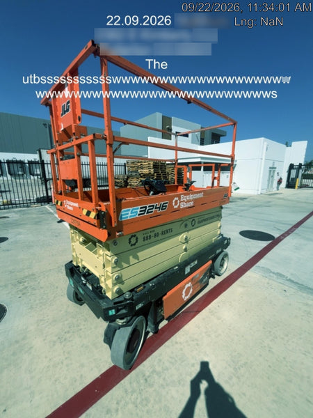 2022 JLG ES3246