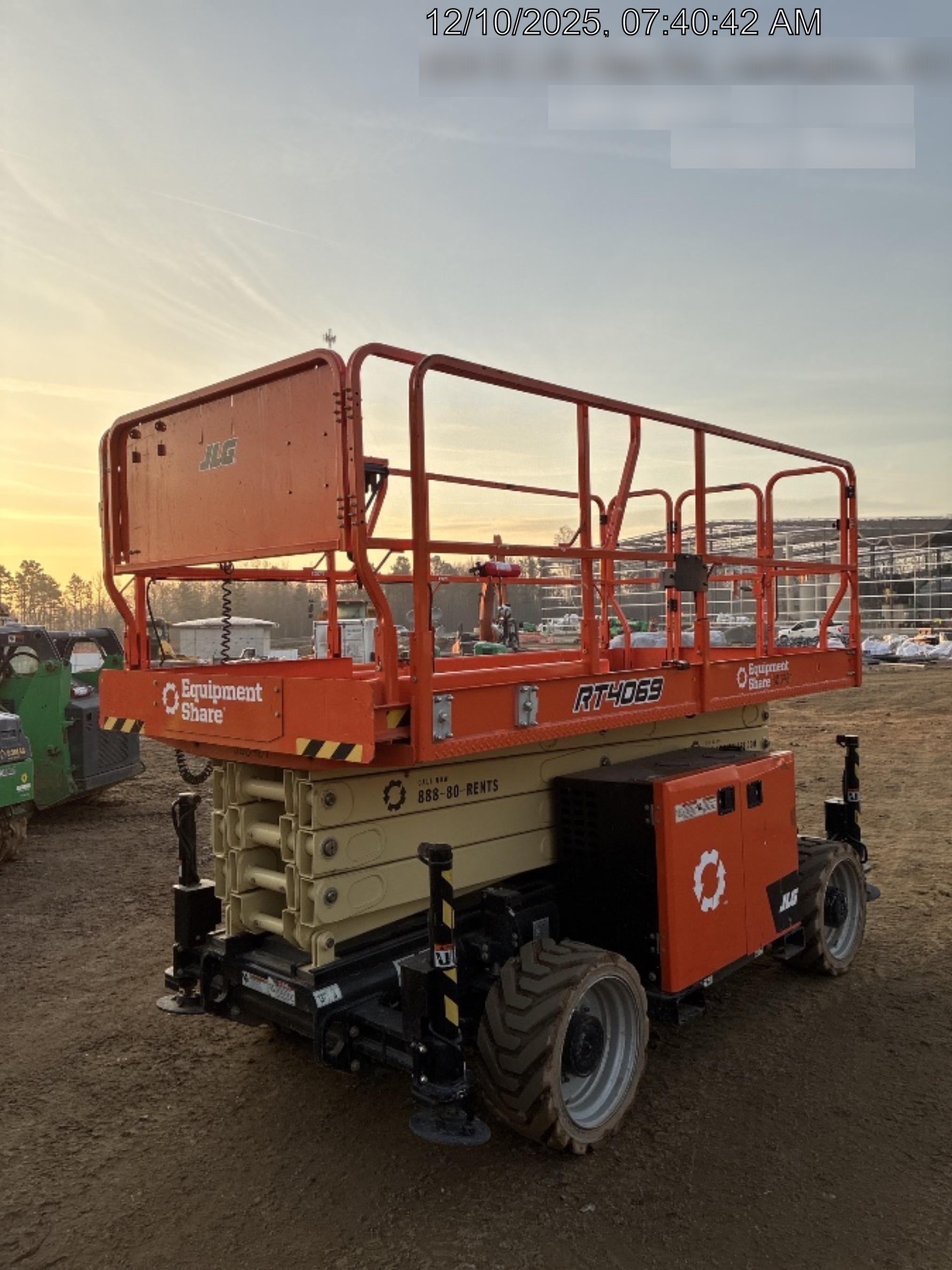 2023 JLG RT4069